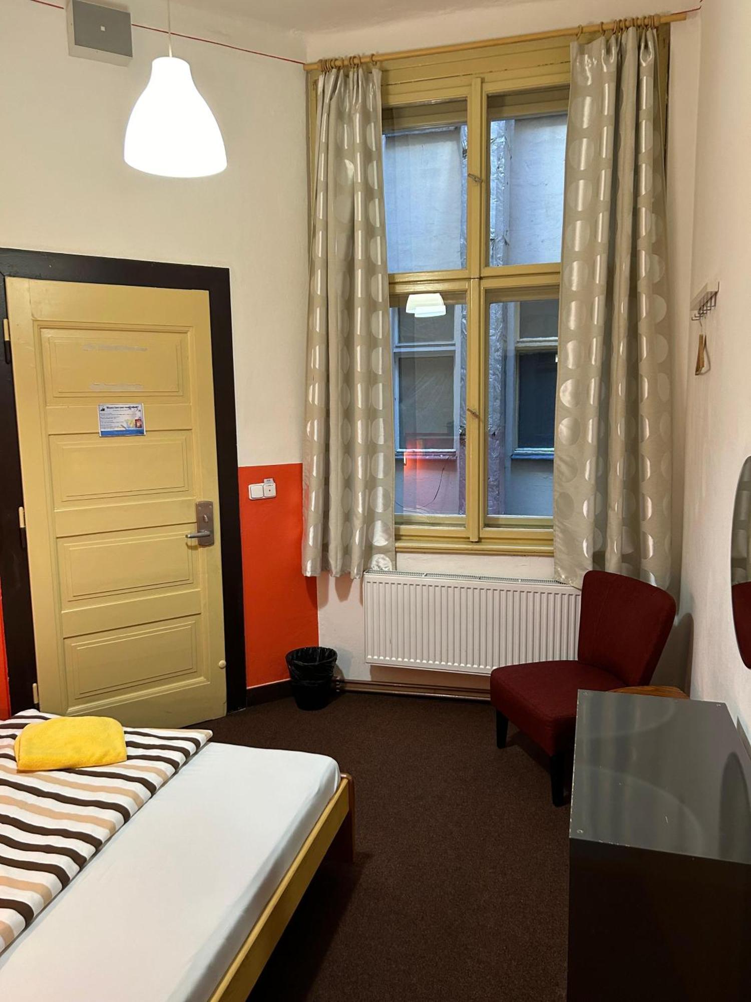 Hostel Downtown Prága Kültér fotó