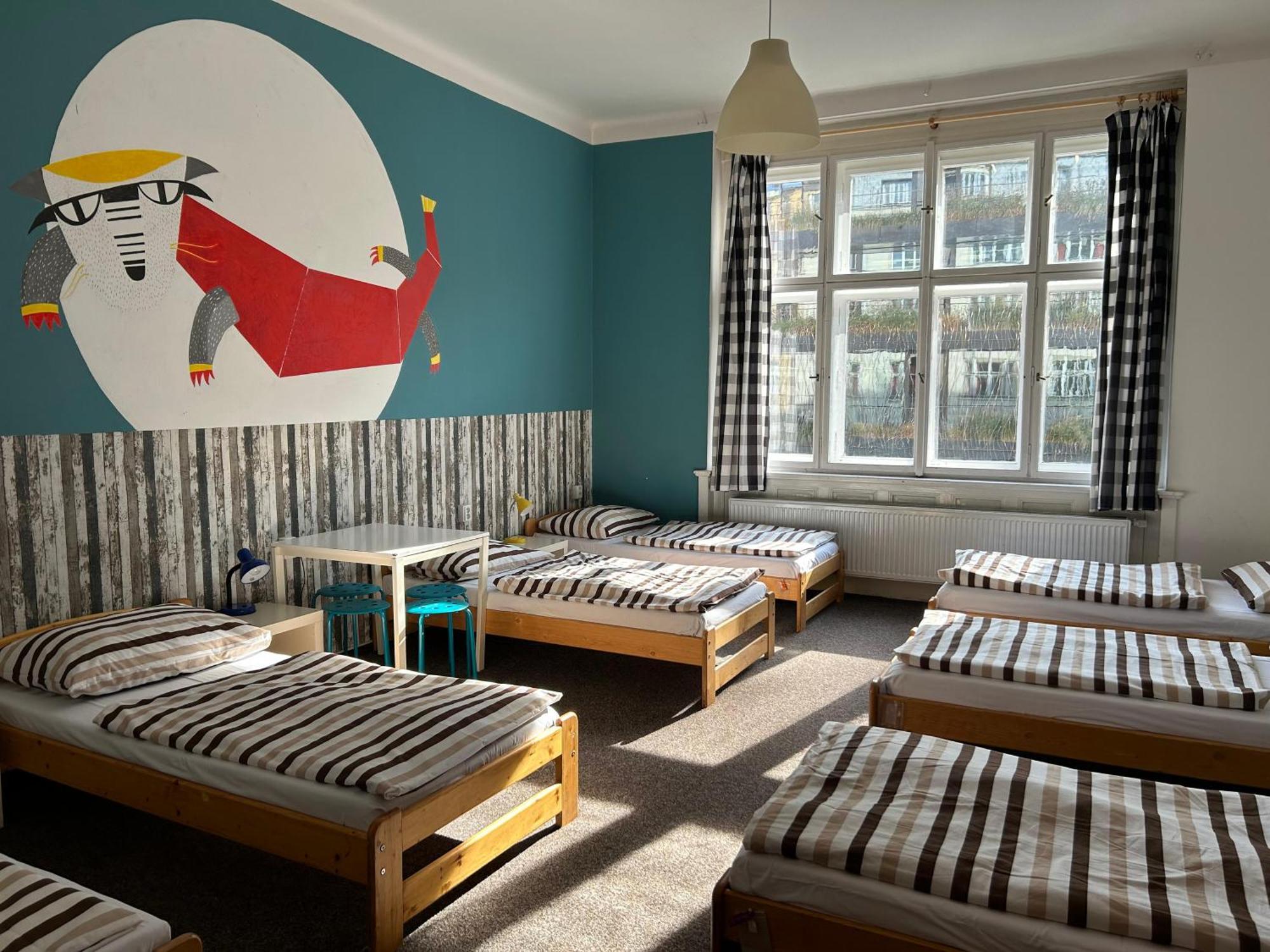 Hostel Downtown Prága Kültér fotó