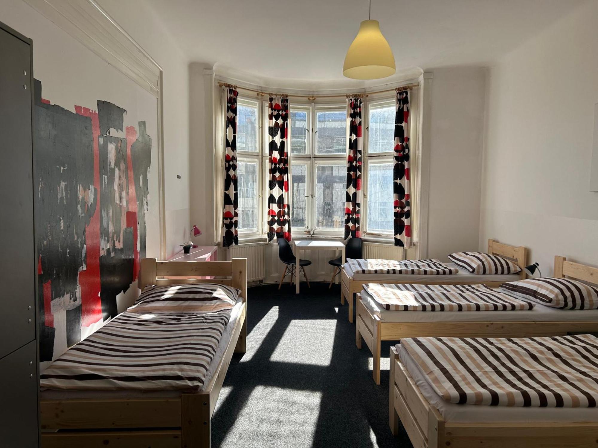 Hostel Downtown Prága Kültér fotó