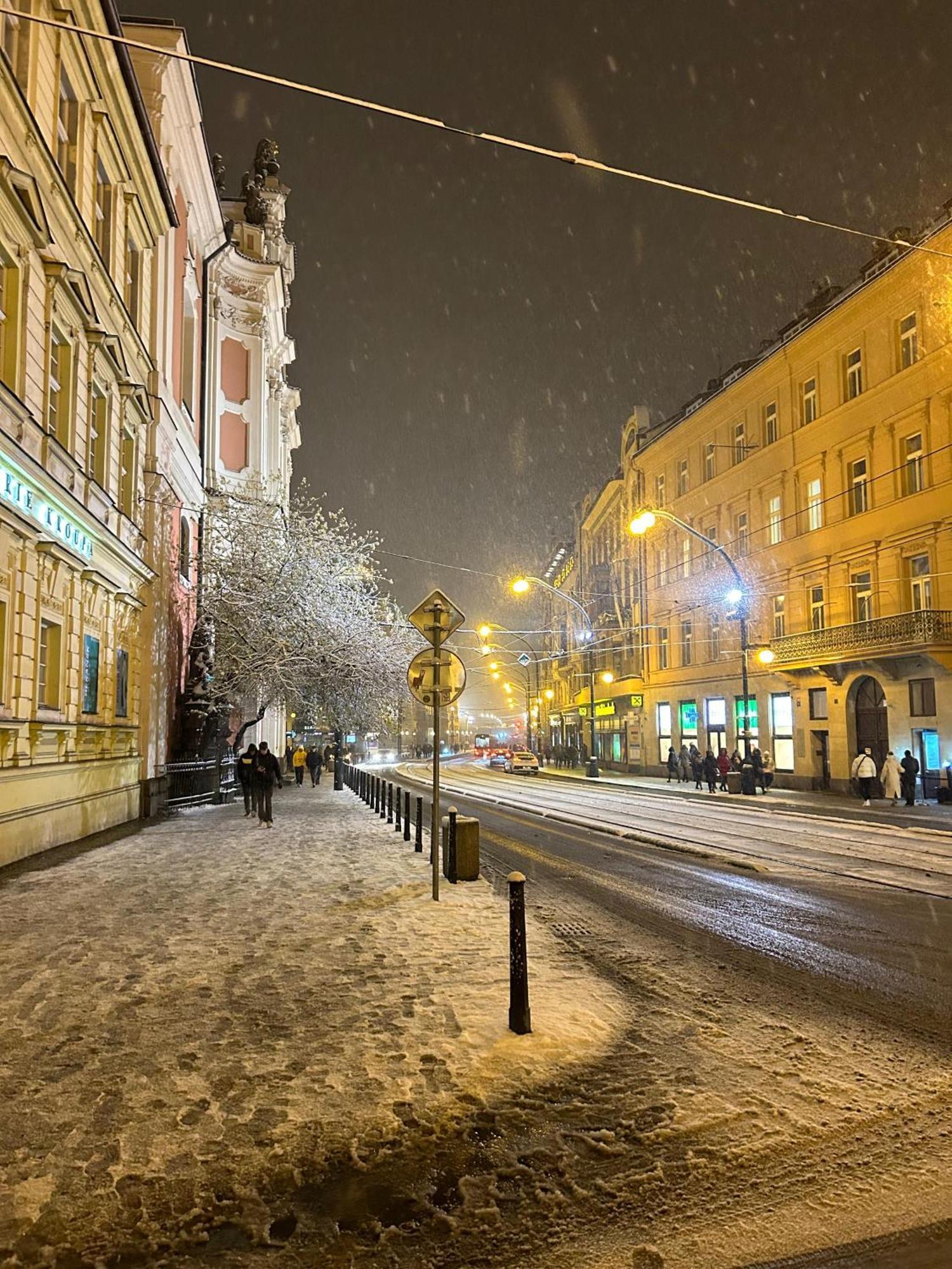 Hostel Downtown Prága Kültér fotó