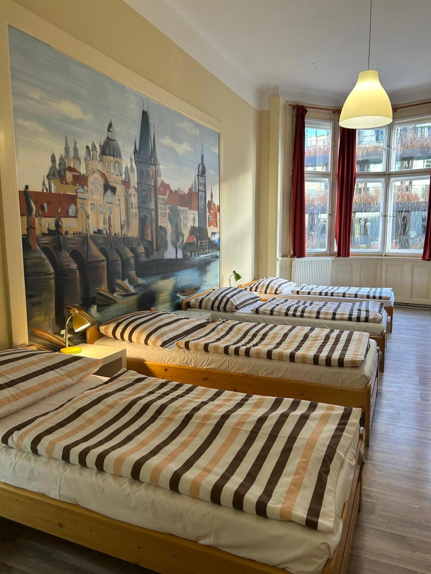 Hostel Downtown Prága Kültér fotó