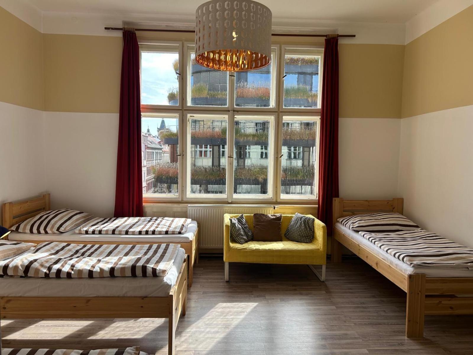 Hostel Downtown Prága Kültér fotó