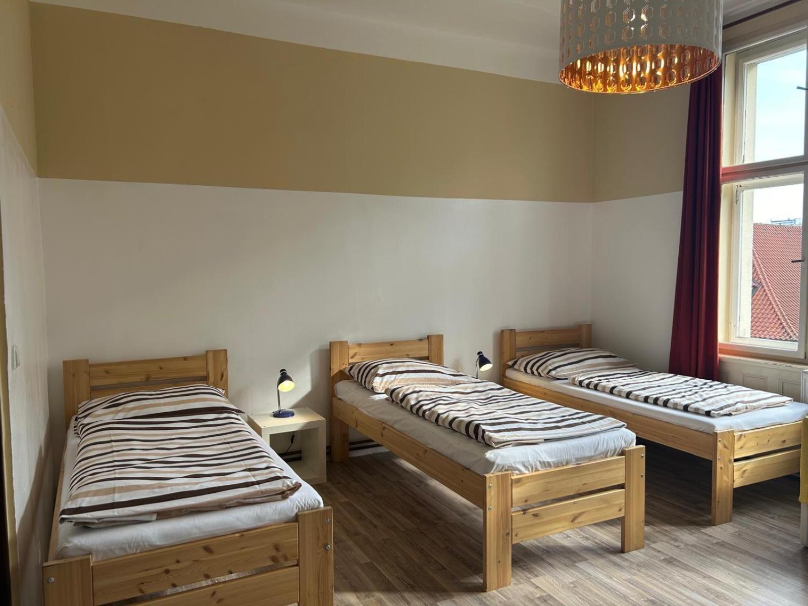 Hostel Downtown Prága Kültér fotó