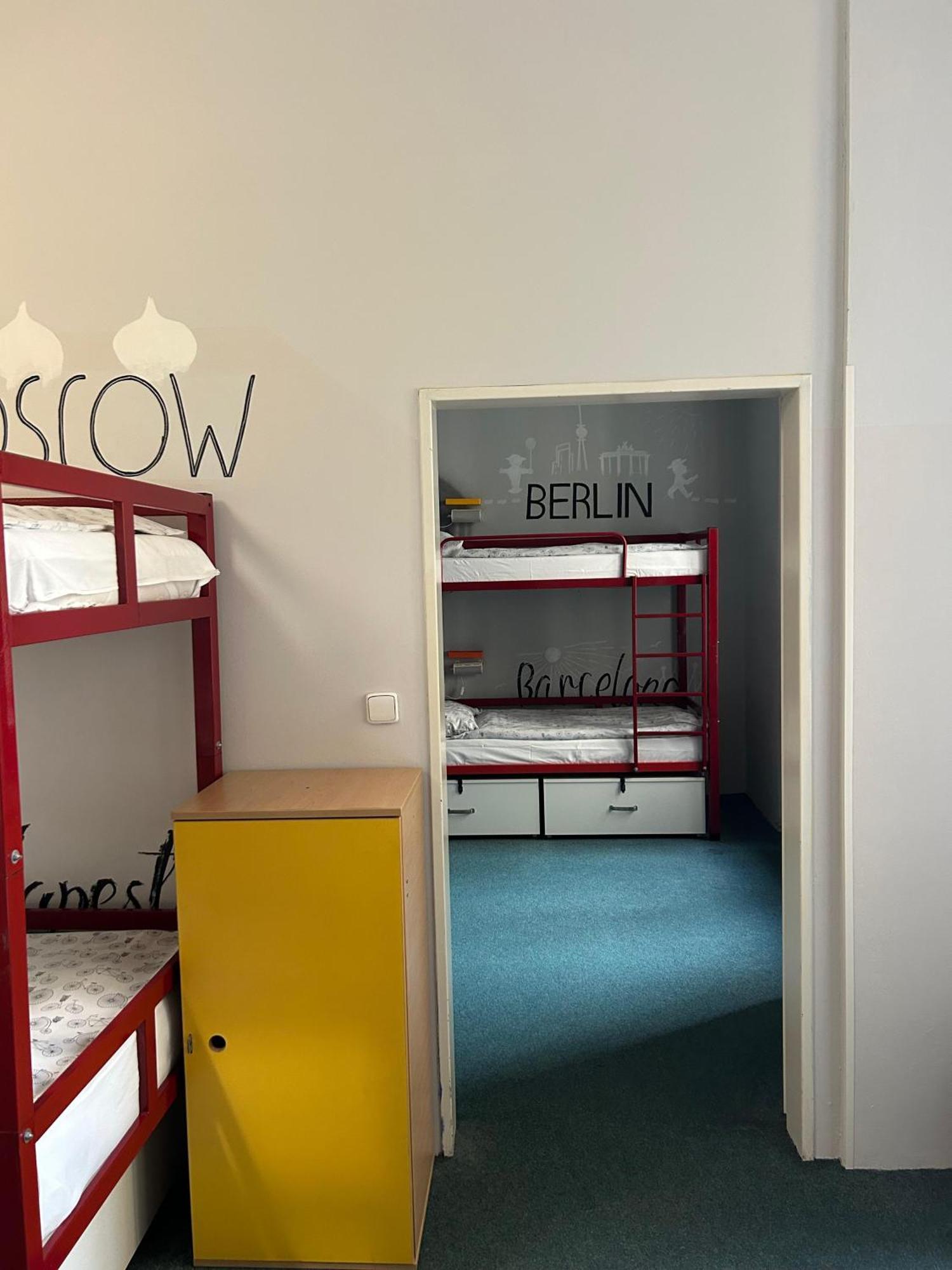 Hostel Downtown Prága Kültér fotó