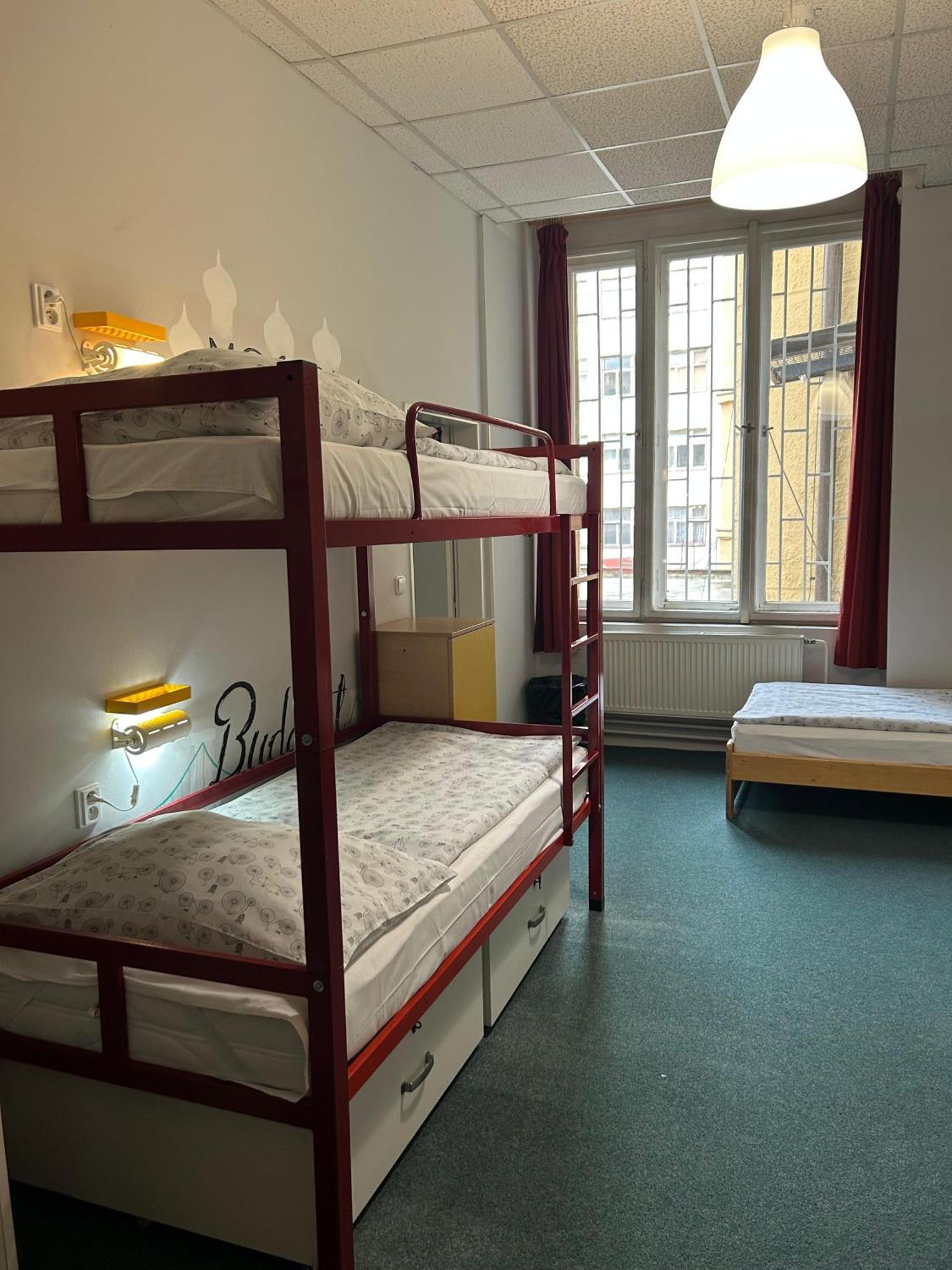 Hostel Downtown Prága Kültér fotó